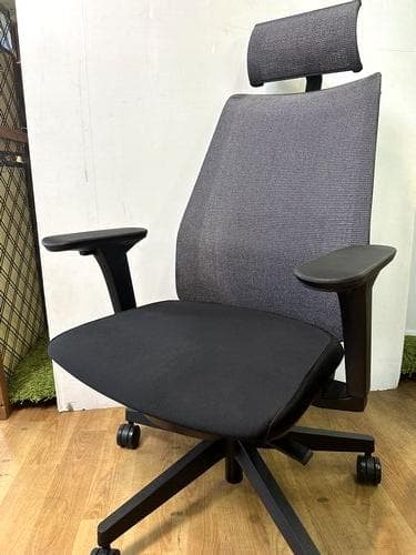 J【中古品】イトーキ サリダチェア YL8 可動肘付 YL8-SGBL-AEL - メルカリ