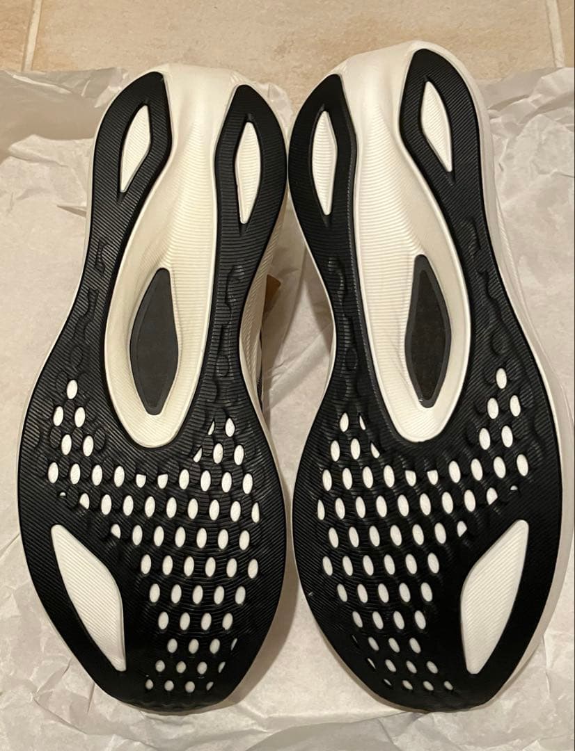 【かむかむさん専用】新品・未使用 ASICS 24.5cm マジックスピード4