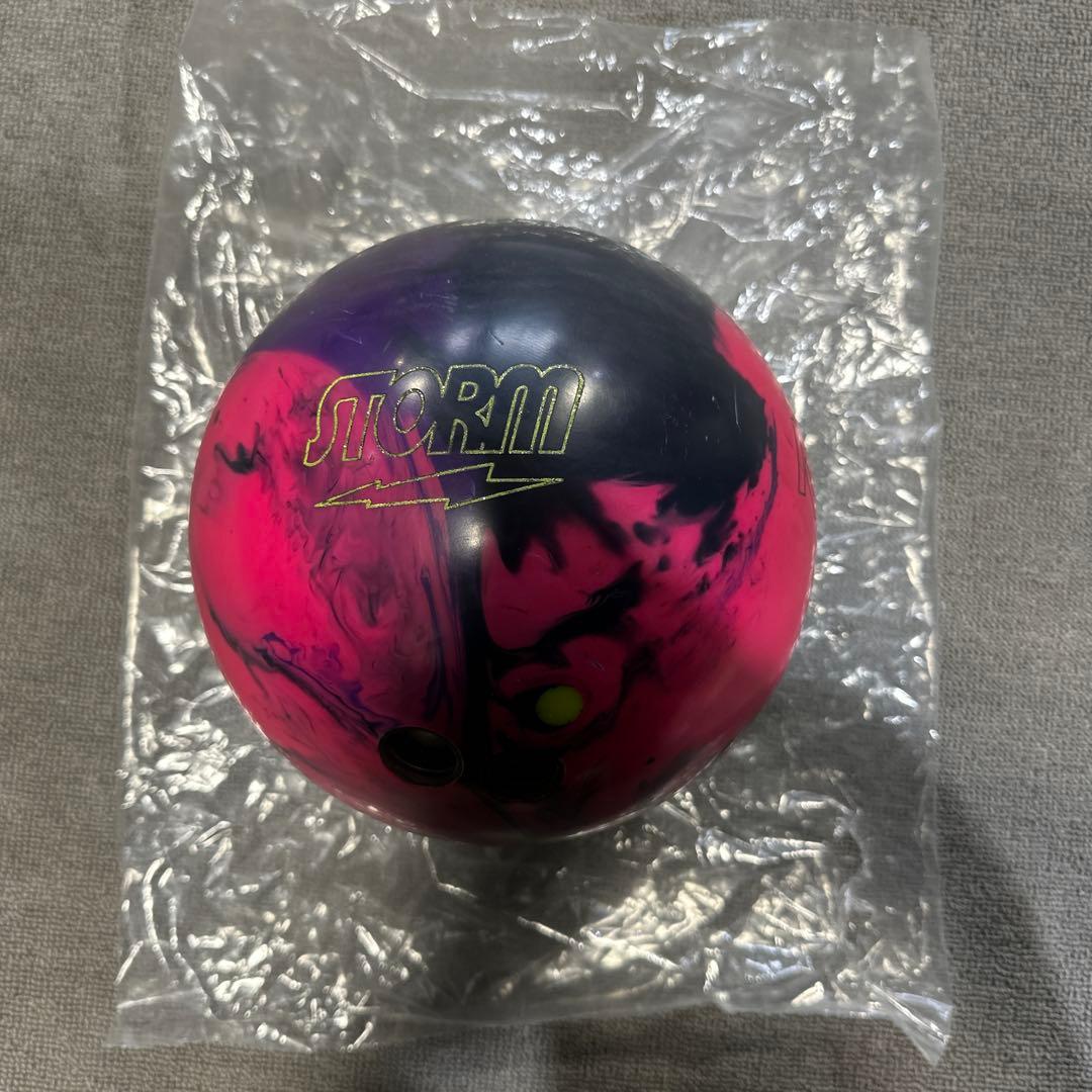 STORM PROTON PHYSIX ボウリングボール STORM ASTRO PHYSIX ボウリングボール Storm PhysiX Tour Overseas