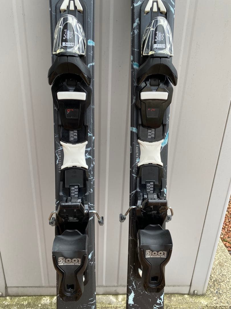 ZUMA スキー板 ブラック/マーブル スポーツ ウィンタースポーツ