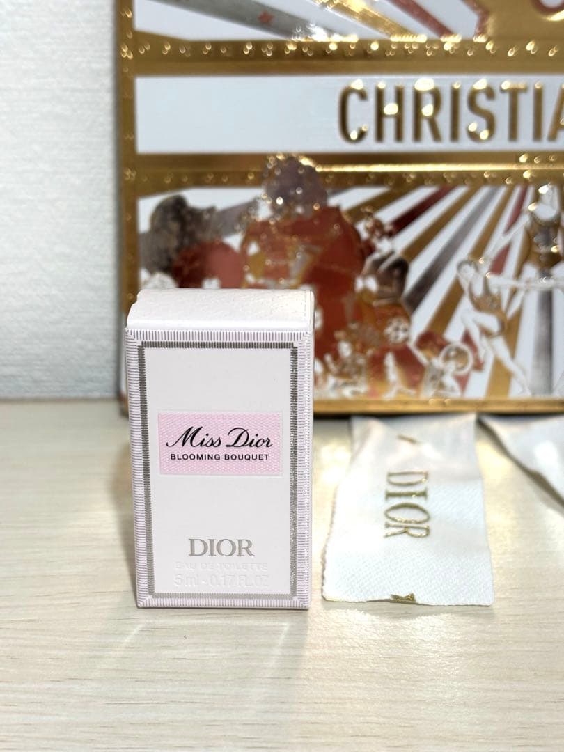 新品未開封】ディオールショウサンククルール636 【ミニ香水