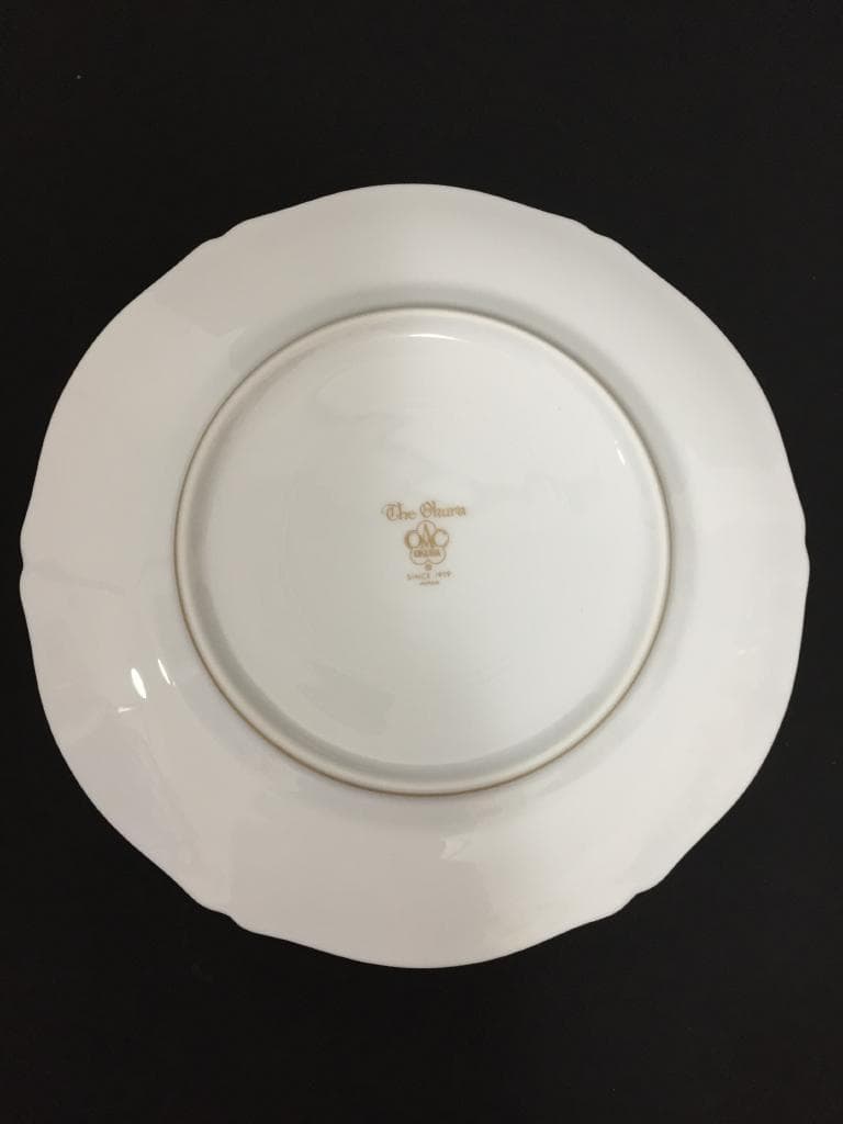 大倉陶園／The Okura 金蝕バラ 20cmケーキ皿 977214 - メルカリ
