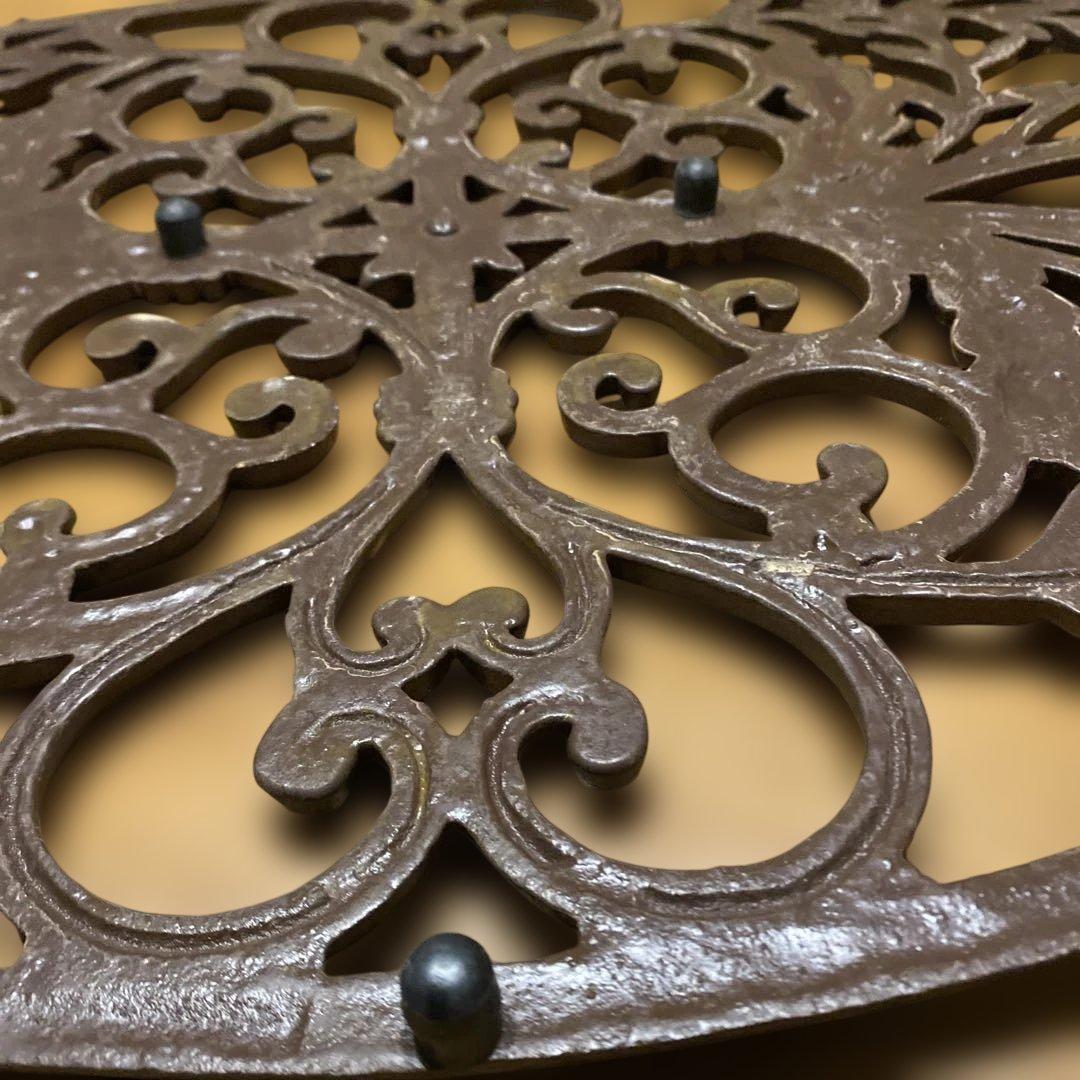 鋳鉄製オーナメント 泥落とし 57.5cm 装飾的な葉模様