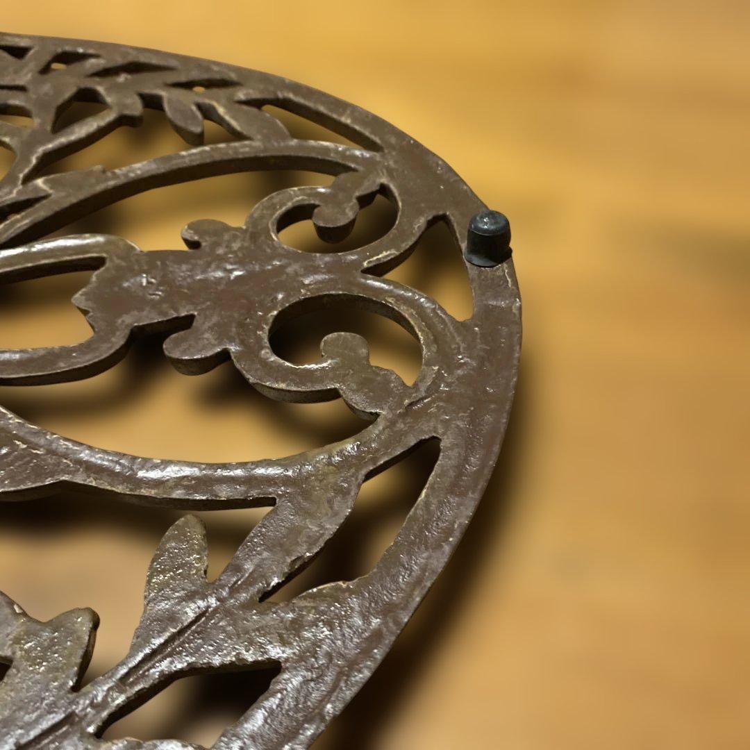 鋳鉄製オーナメント 泥落とし 57.5cm 装飾的な葉模様