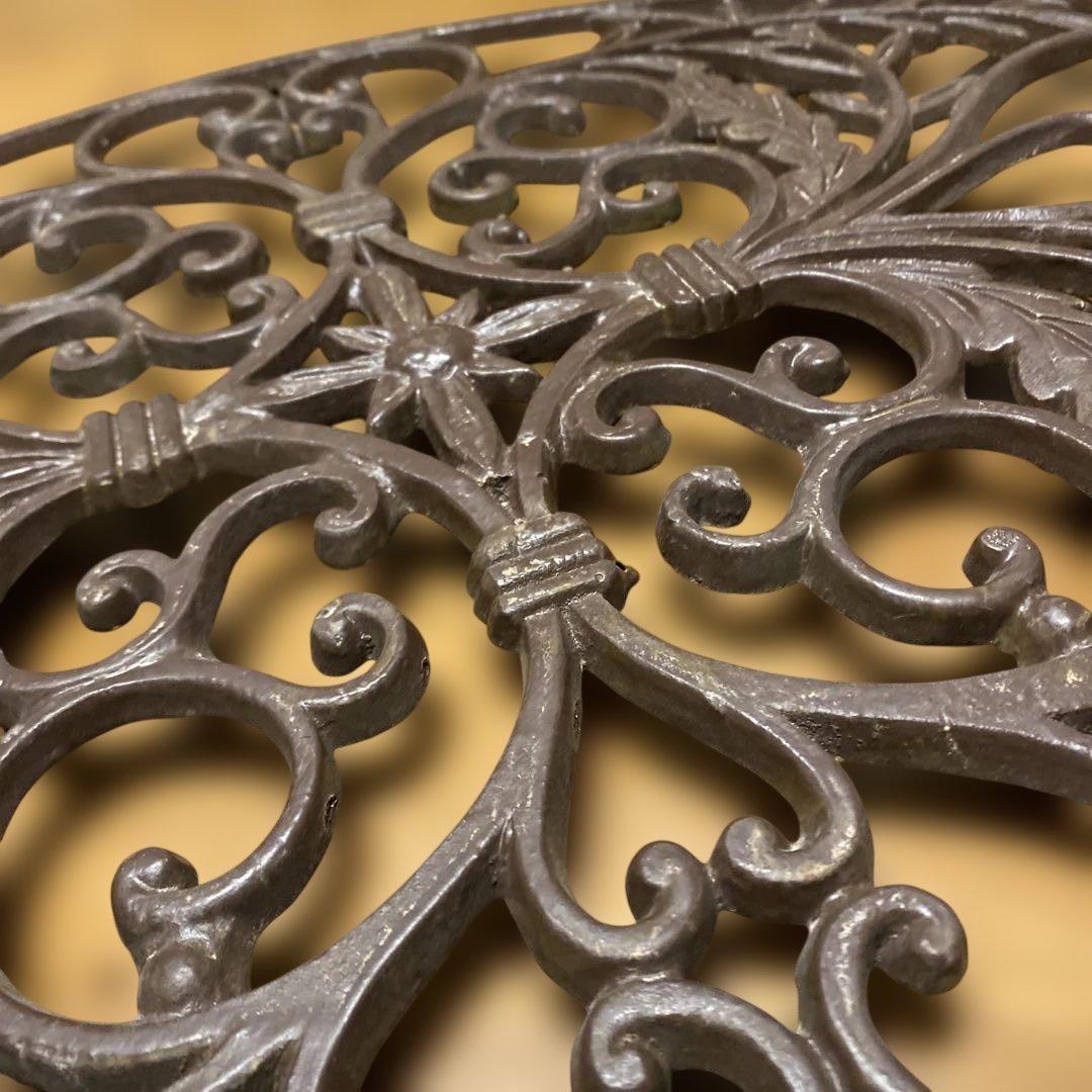 鋳鉄製オーナメント 泥落とし 57.5cm 装飾的な葉模様