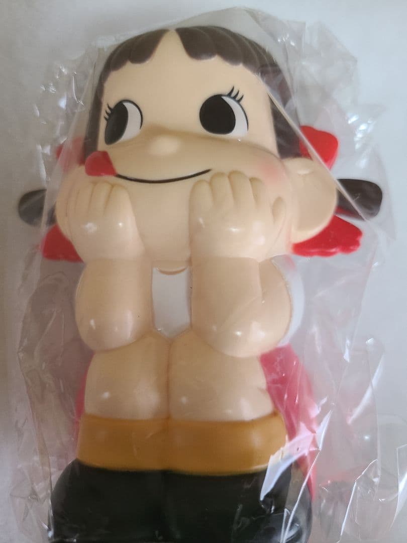 不二家ペコちゃんの貯金箱 - メルカリ