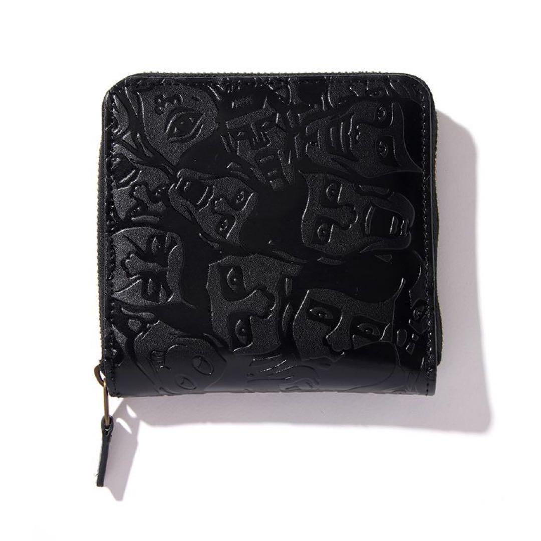 パンクドランカーズ アイツ総柄二つ折り財布 - メルカリ