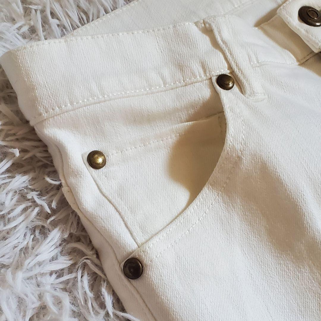 極美品 1piu1uguale3 ホワイトデニム ストレッチテーパードデニム 4