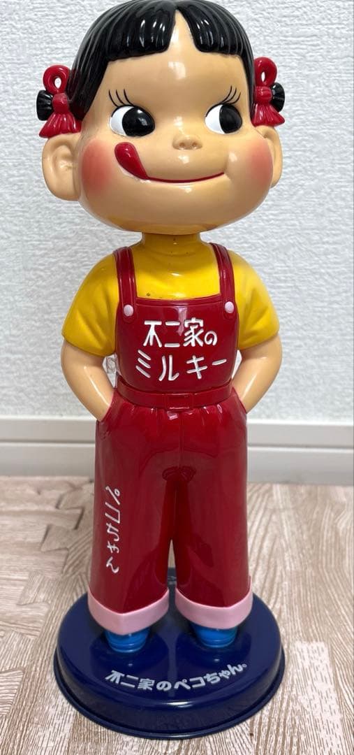 復刻版ペコちゃん人形 100周年記念 - メルカリ