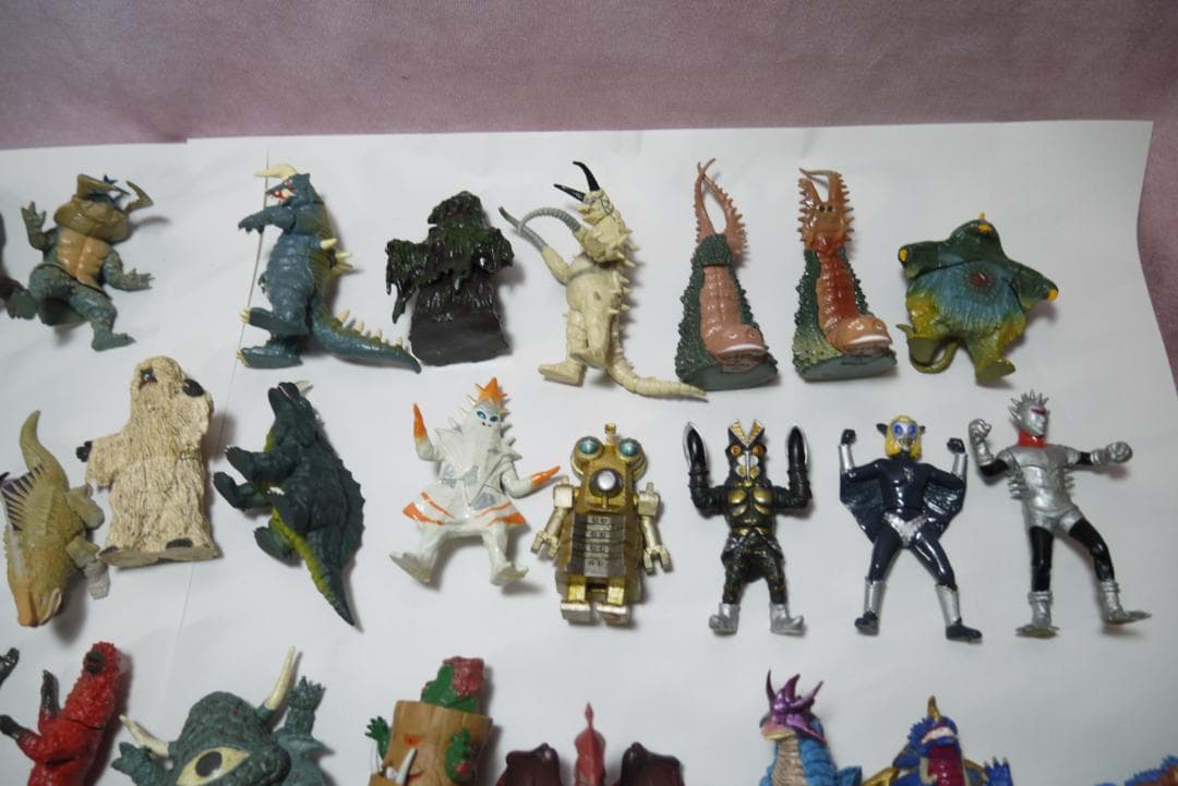 HG ウルトラ怪獣 98体
