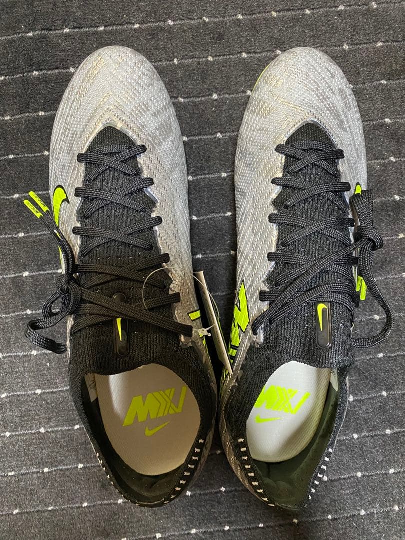 新品　ナイキ　サッカースパイク　マーキュリアル ヴェイパー FG 27.5cm