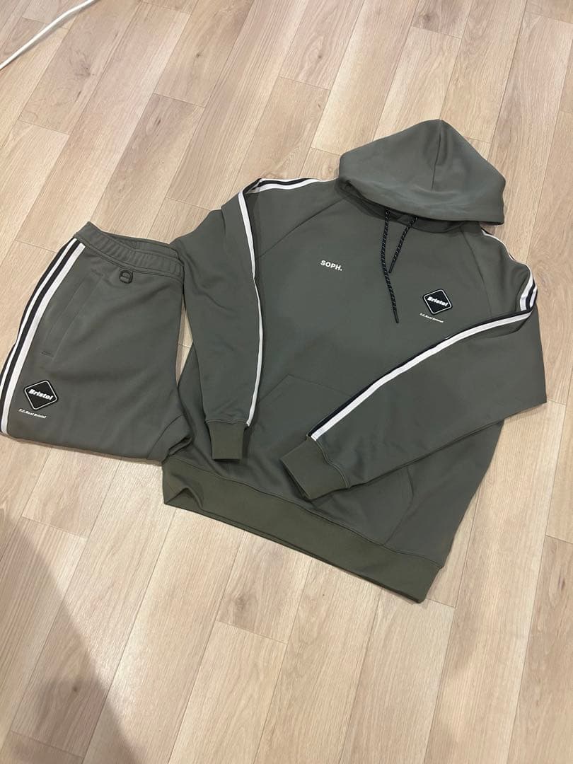 ブリストルTRAINING TRACK HOODIE・ RIBBED PANTS ブリストルTRAINING TRACK HOODIE・ RIBBED PANTS ブリストルTRAINING