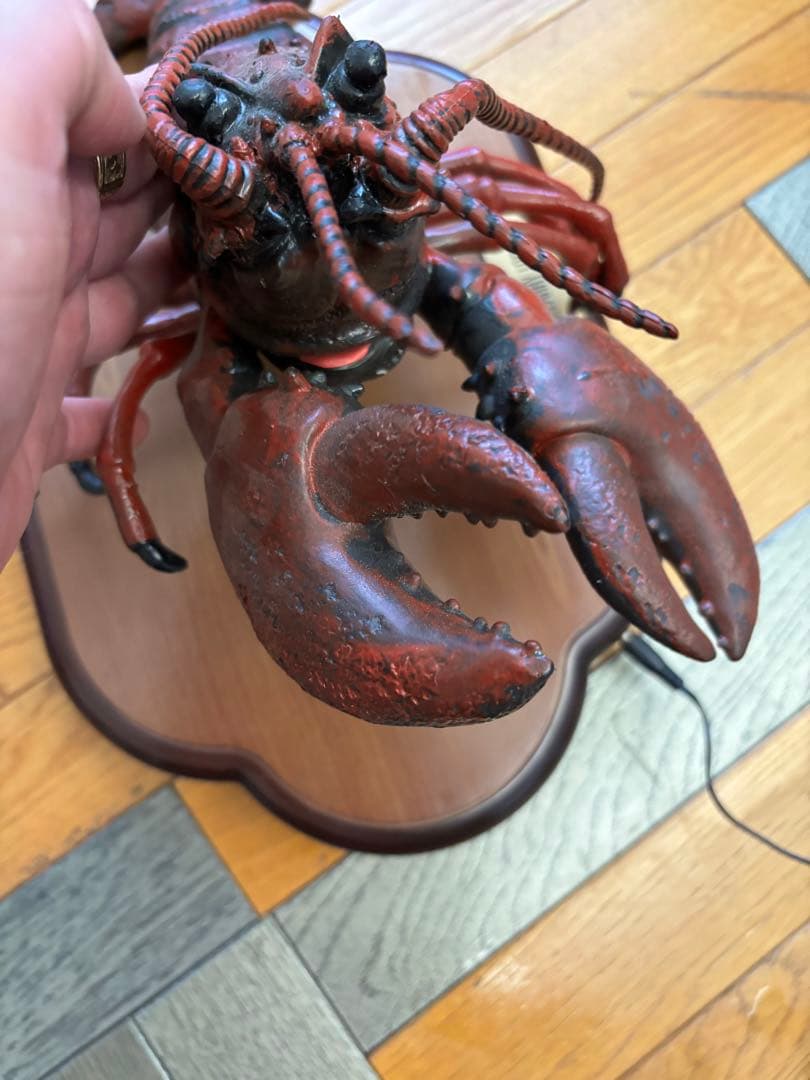 ロブスターの歌って踊るおもちゃ BIG MOUTH LARRY LOBSTER - メルカリ