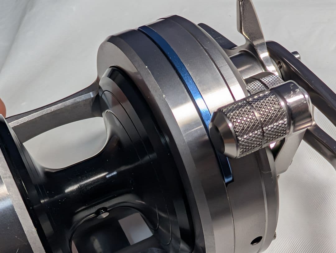 ダイワ 管555GP 15ソルティガ 15H 右ハンドル カスタム品