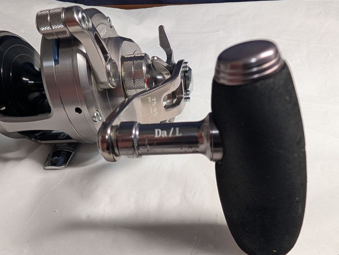 ダイワ 管555GP 15ソルティガ 15H 右ハンドル カスタム品