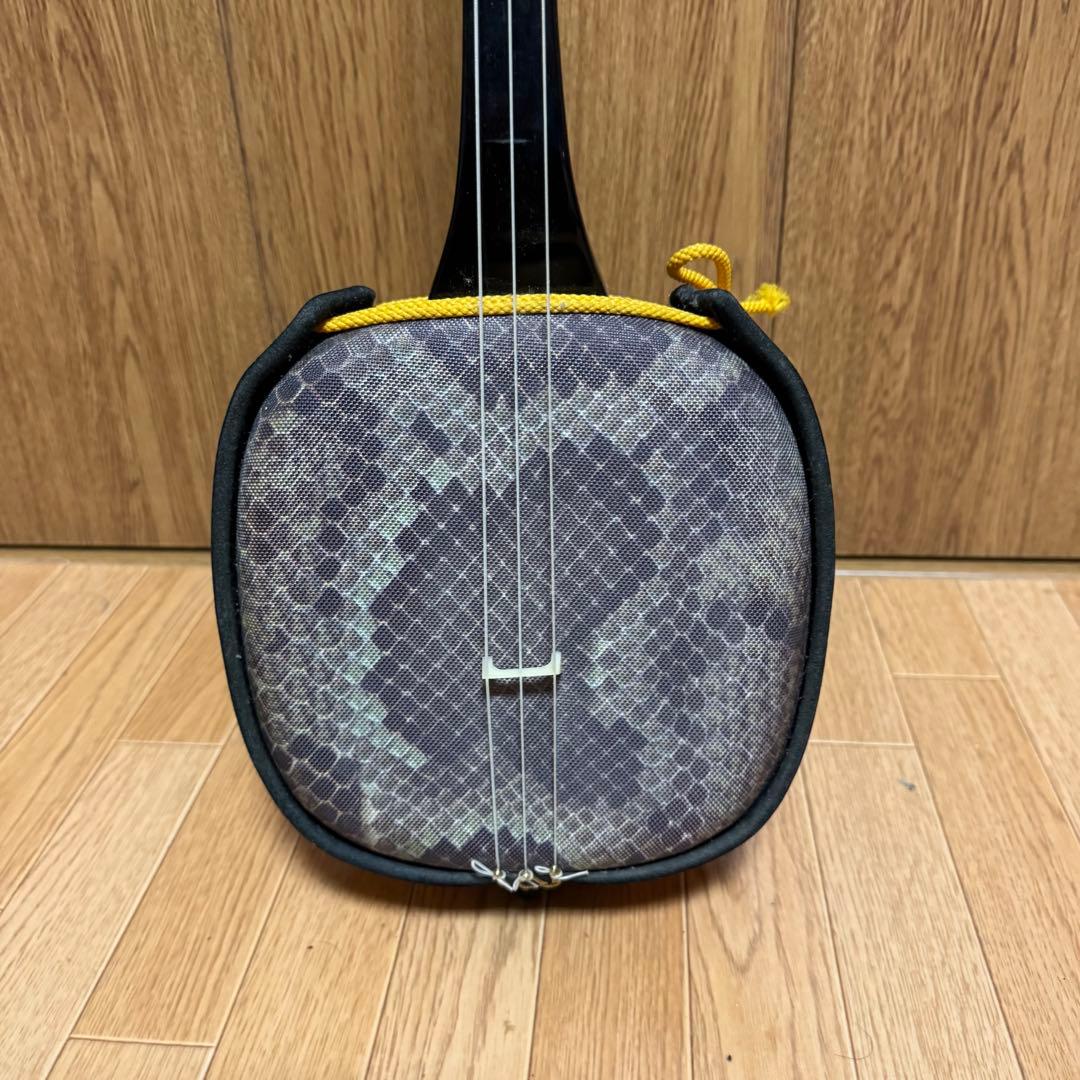 三線本体 蛇皮模様 3弦 人工革 沖縄 石垣