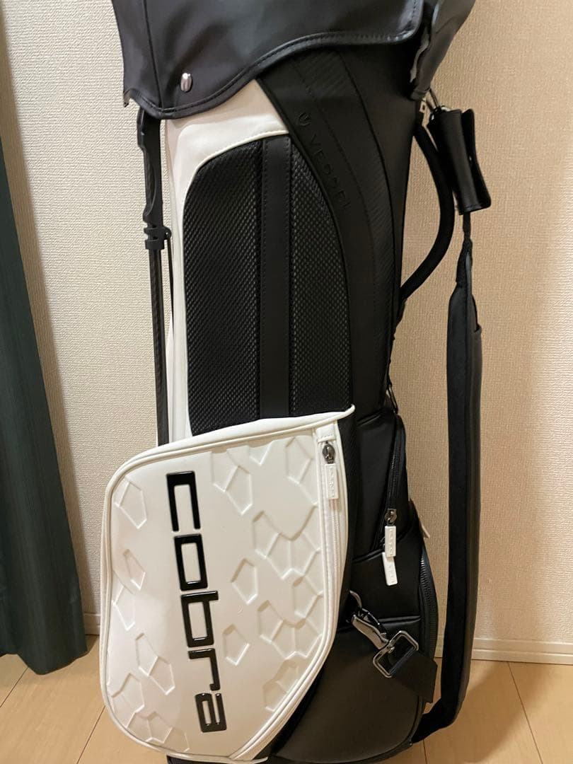 Cobra フード付きキャディバッグ ブラック/ホワイト - メルカリ