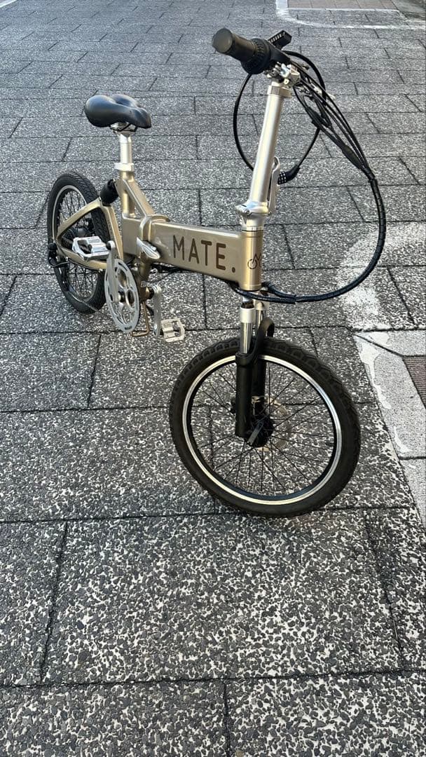 MATE City 折りたたみ電動アシスト自転車 シャンパンポップ
