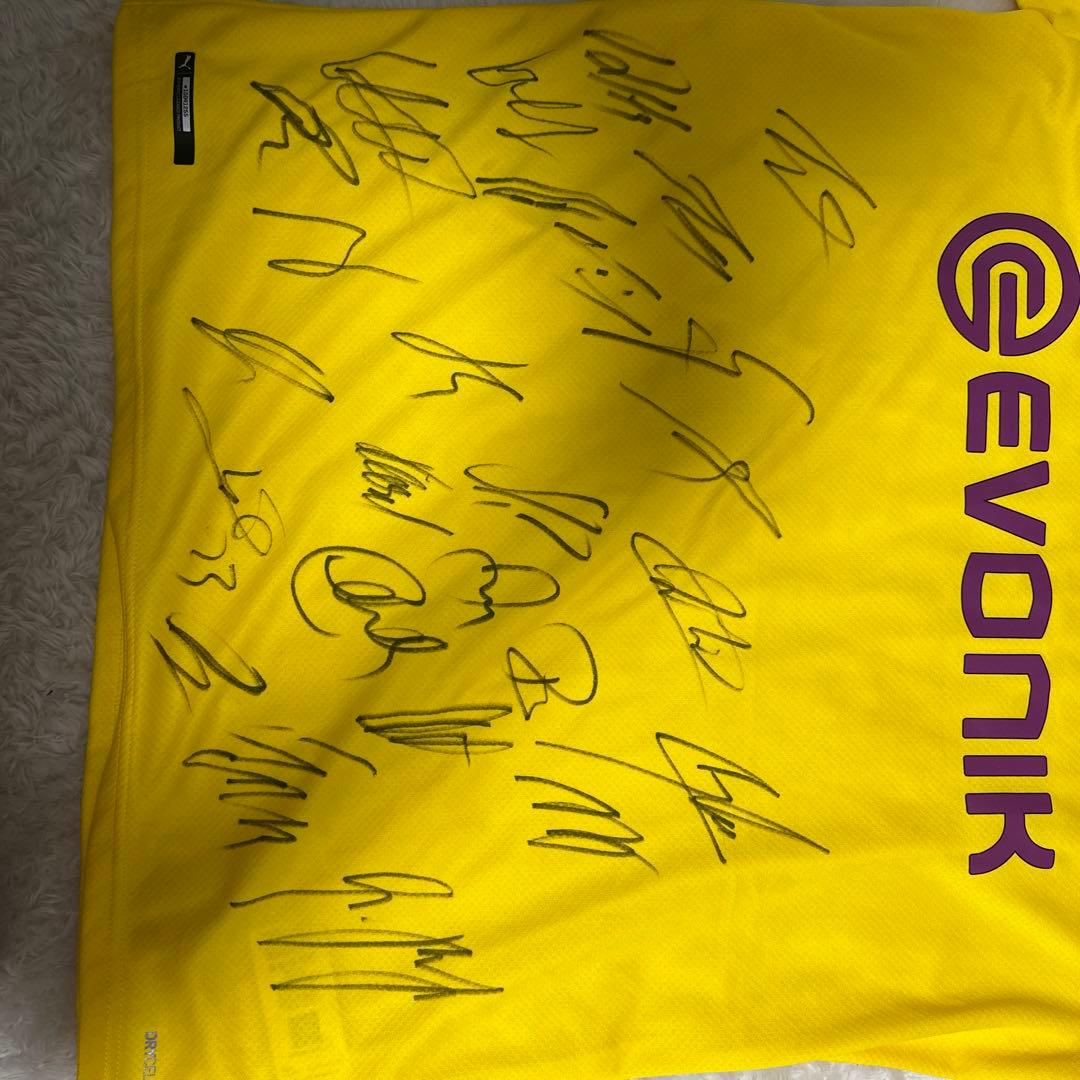 ボルシア・ドルトムント 19-20シーズン サイン入りシャツ - メルカリ