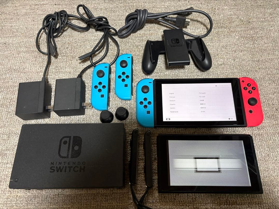 Nintendo Switch 本体2個(うち1つはジャンク)と周辺機器 Switch本体2台セット【ジャンク】 - メルカリ