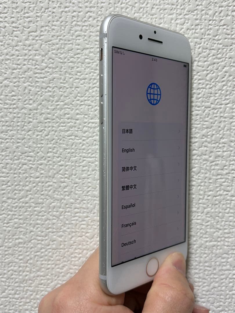 iphone8 本体64GB au SIMロック解除済 きずあり - メルカリ