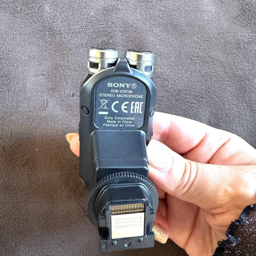 超美品SONYデジタルHDビデオカメラHDR-CX670専用マイク充電器付き白