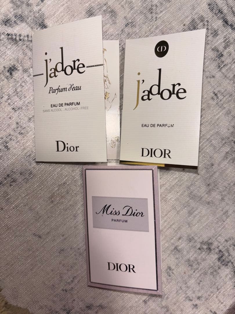 Dior J'adore & Miss Dior 香水サンプルセット - メルカリ