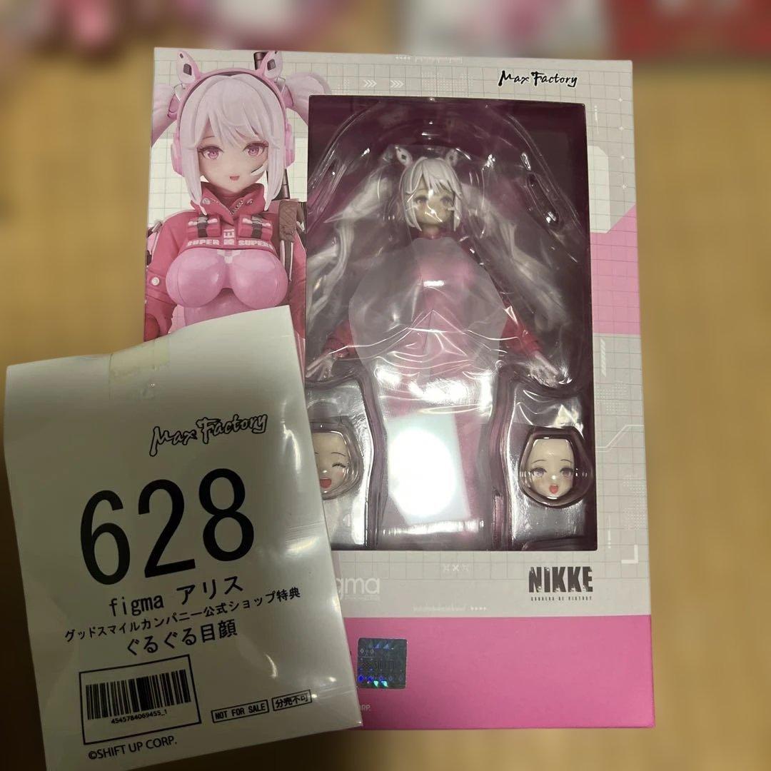 勝利の女神NIKKE アリス フィギアとグッズセット