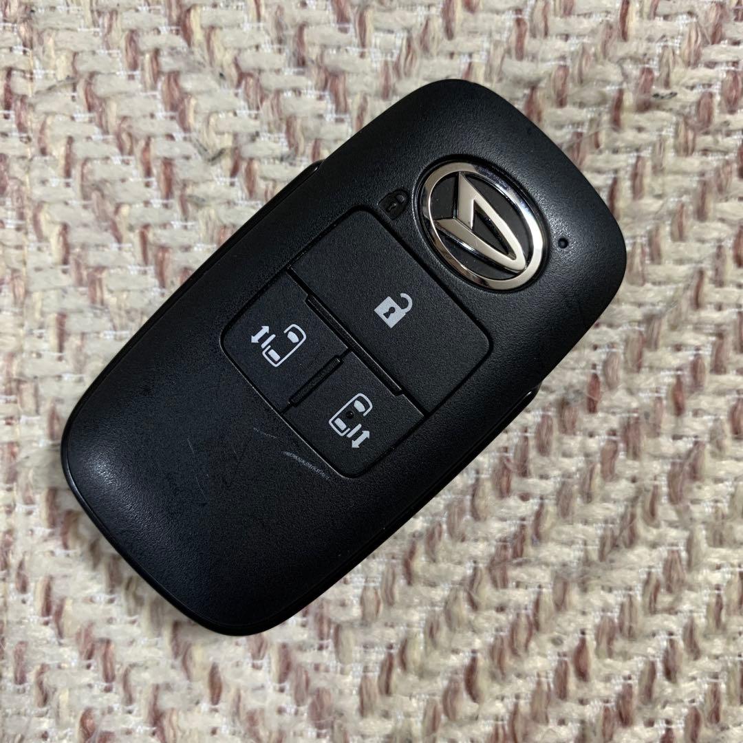 ダイハツ タントカスタム LA650S型 スマートキー 両側パワスラ 未使用