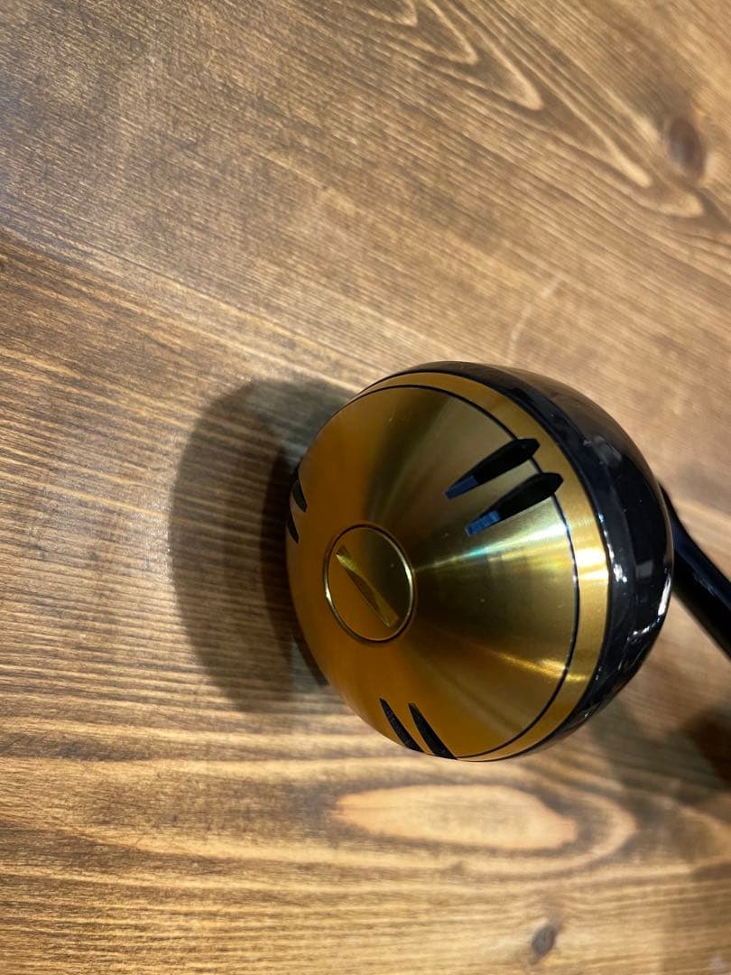 シマノ 20ステラSW6000XG 超美品 実釣一回の2時間使用 - メルカリ