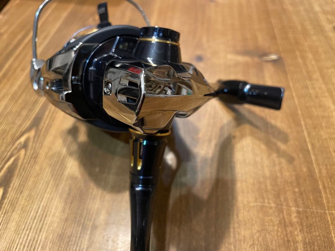 シマノ 20ステラSW6000XG 超美品 実釣一回の2時間使用 - メルカリ