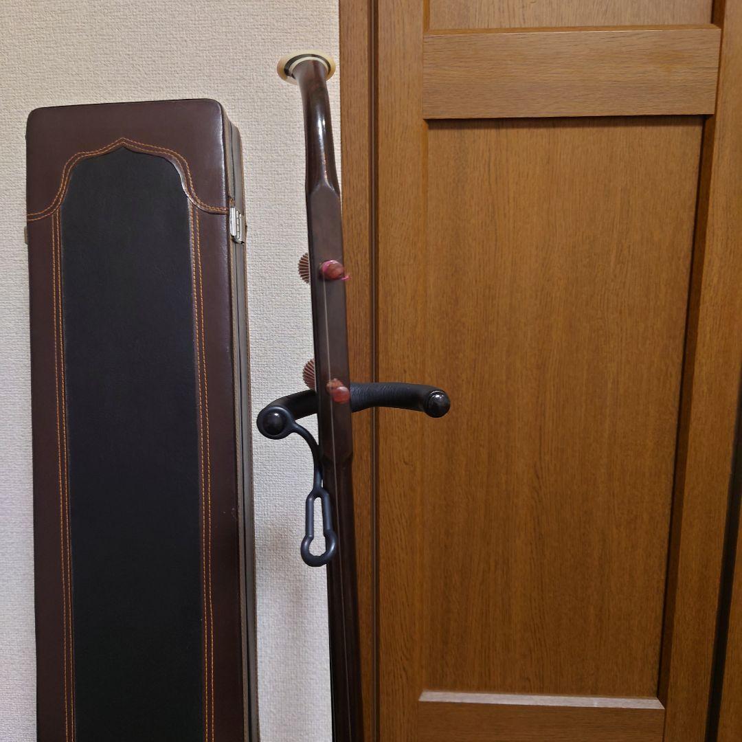 ニ胡 弦楽器 付属品多数 弓3本 中国 彫刻 ケース付き 現状販売楽天