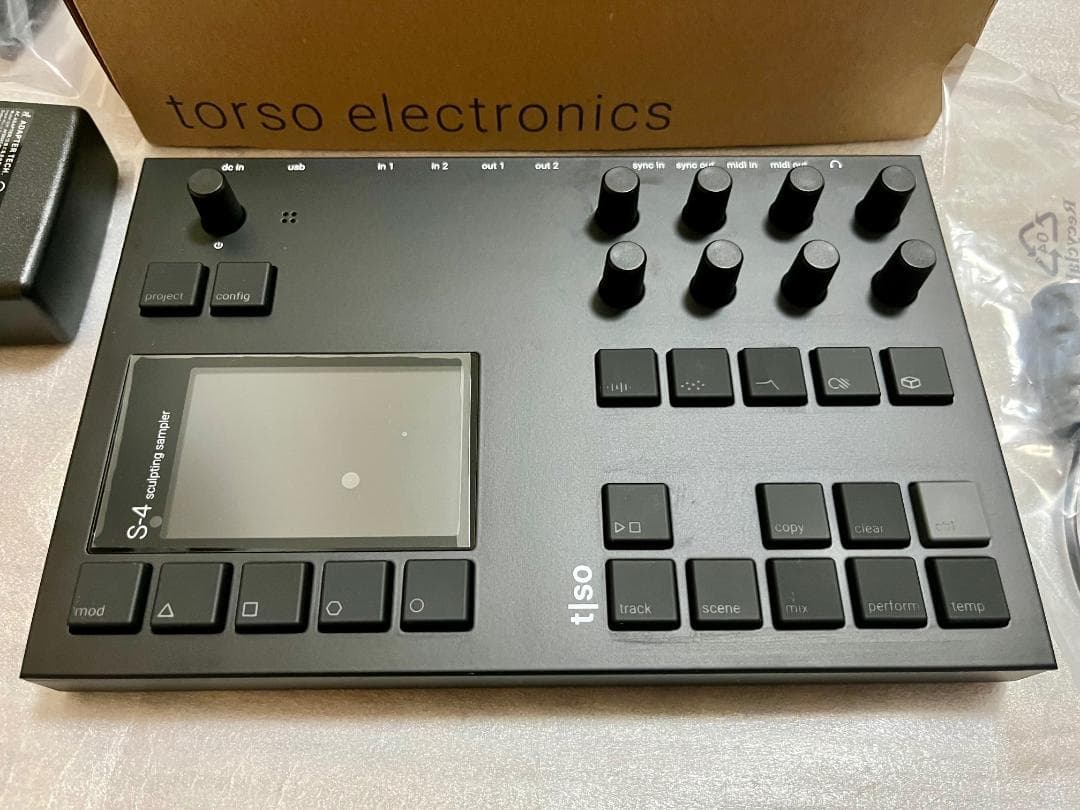 Torso Electronics S-4 グラニュラー・サンプラー S4 sculpting sampler