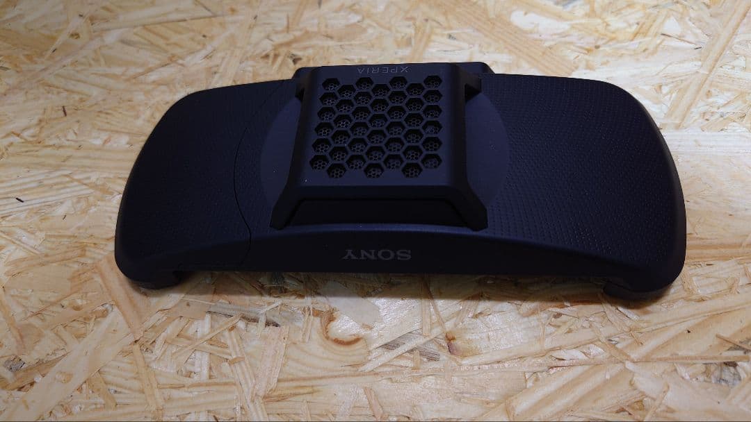 SONY Xperia Stream　冷却ファン Xperia Stream adds Ethernet, HDMI, cooling fan to Xperia 1 IV