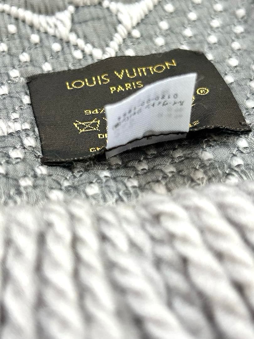 Louis Vuitton】ロゴマフラー グリペルル 定番 人気 グレー - メルカリ
