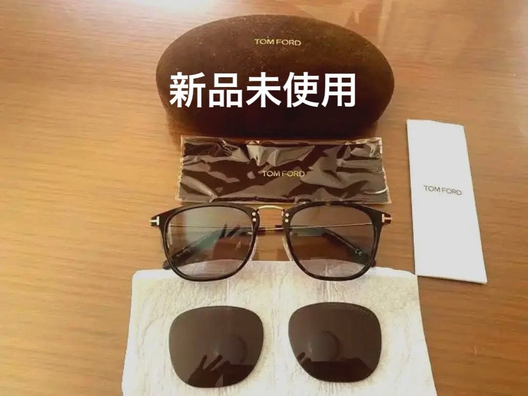朝倉未来 着用TOMFORD トムフォード オファー サングラスTF672 52E
