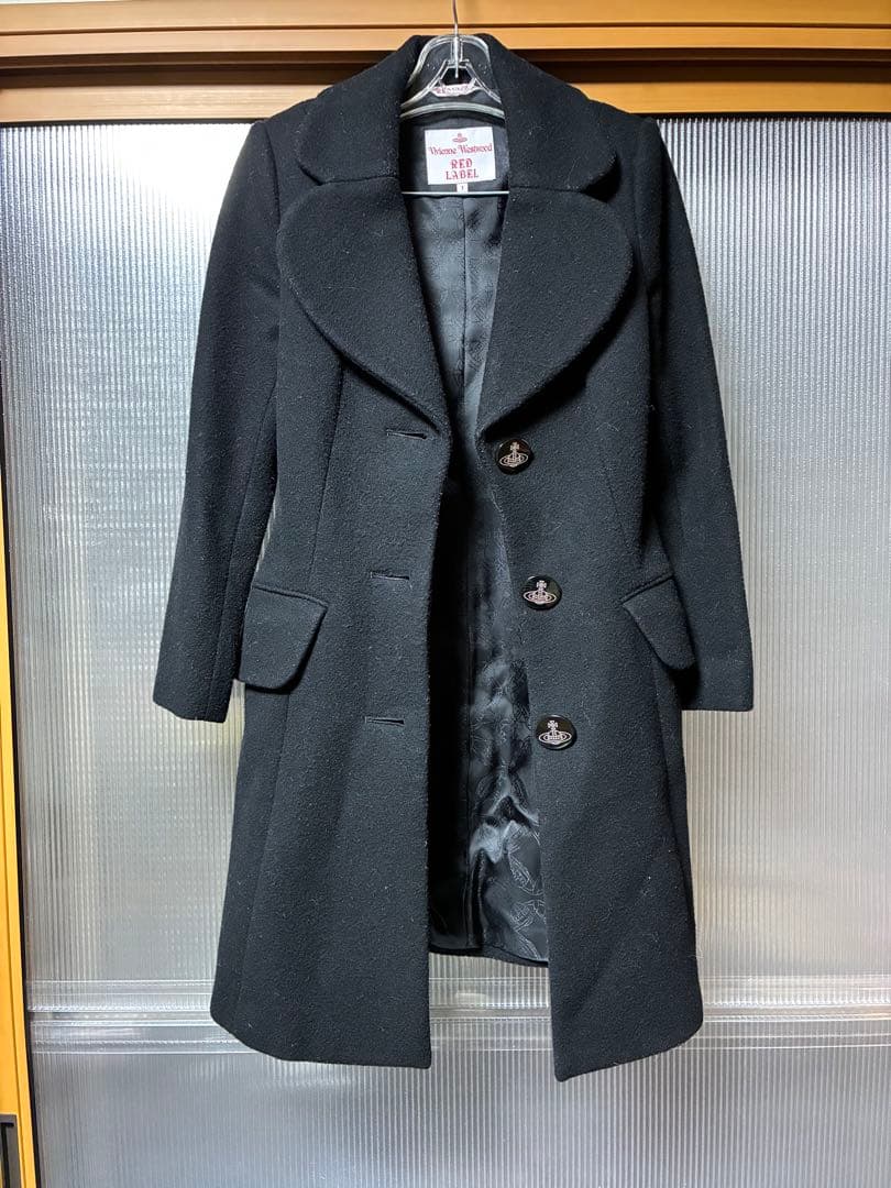 Vivienne Westwood Red Label ブラックロングコート Vivienne Westwood Red Label Long Coat - Black | Garmentory