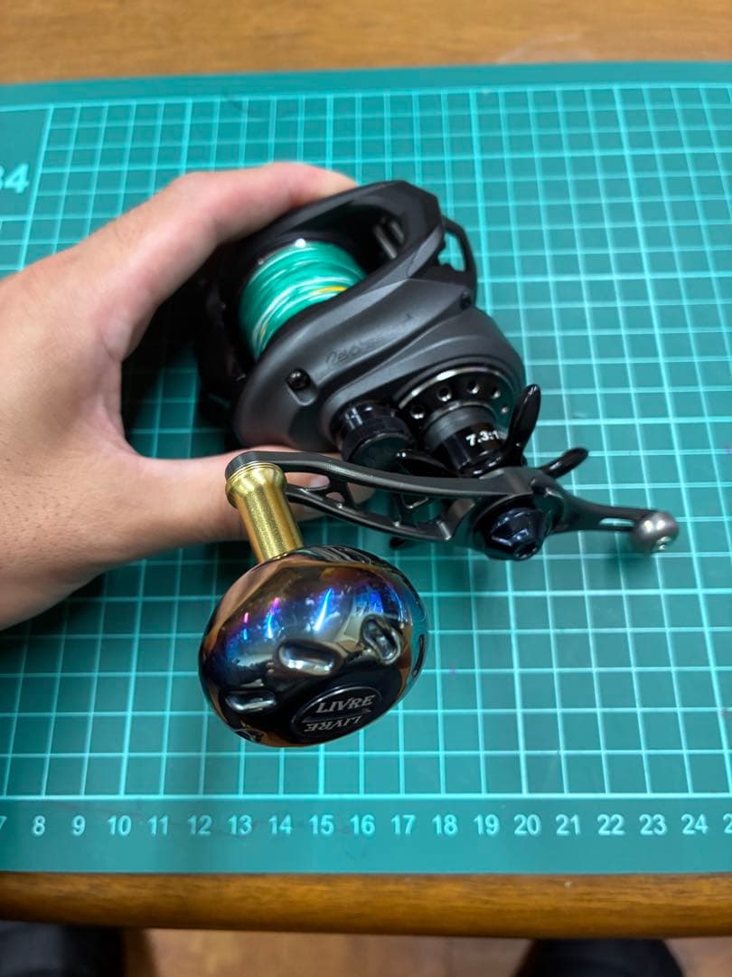 アブガルシア レボ ビースト 40 HS ほぼ未使用 ハンドル リブレ