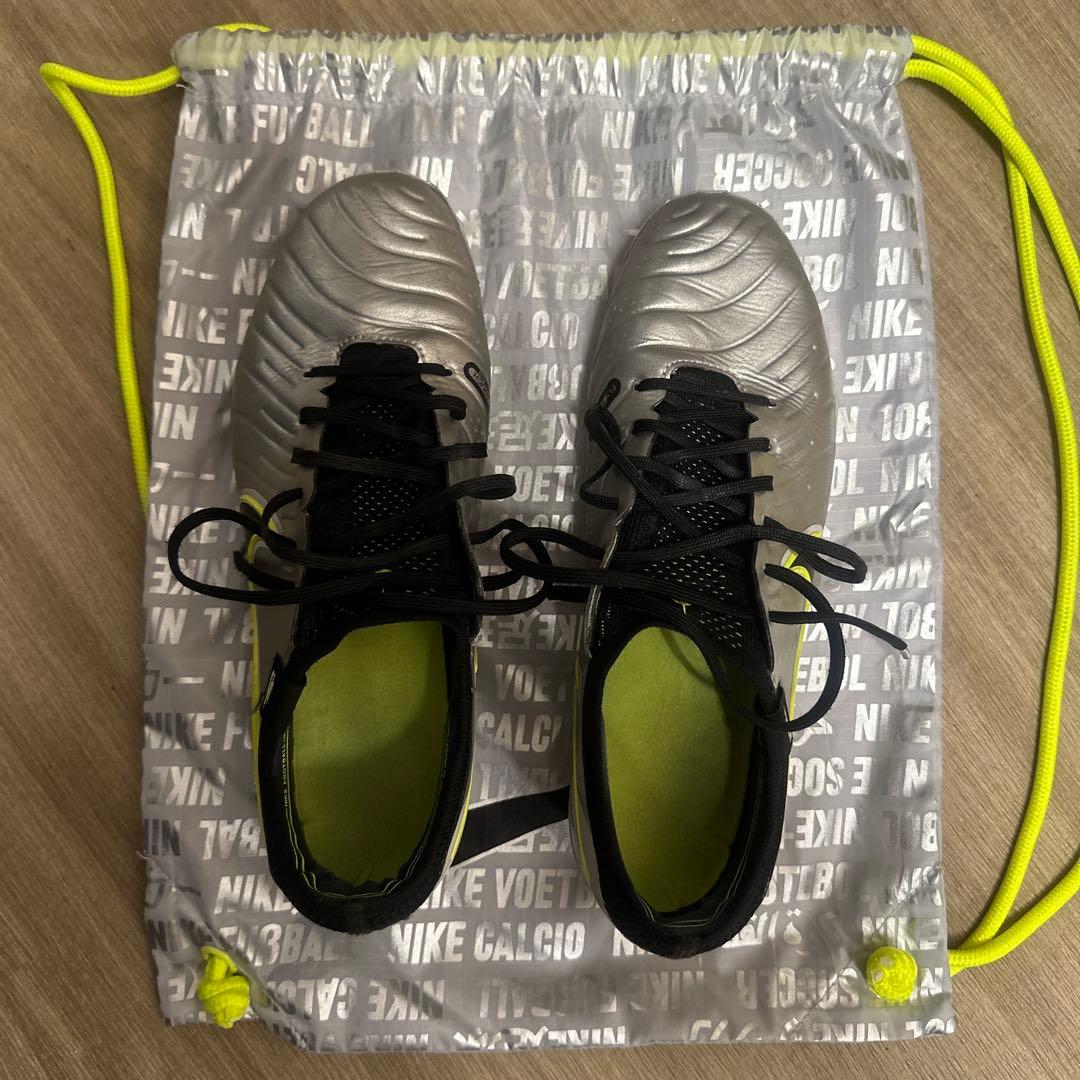 ナイキ ティエンポレジェンド10 エリート AG 27.5cm