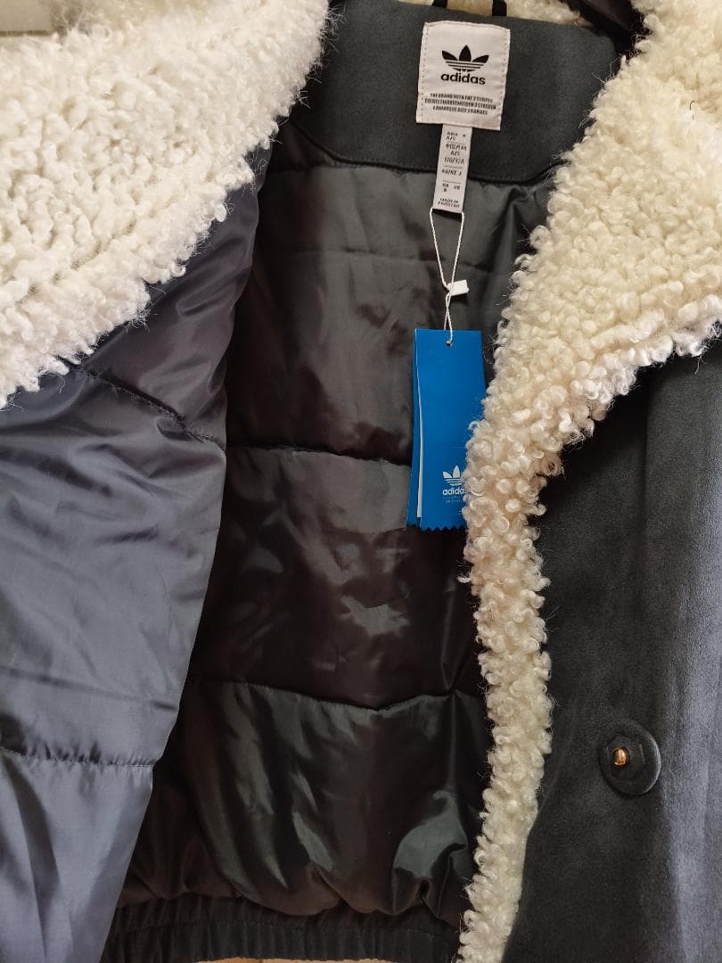 新品】Adidas中国限定 ボア襟付き グレー ジャケット M - メルカリ