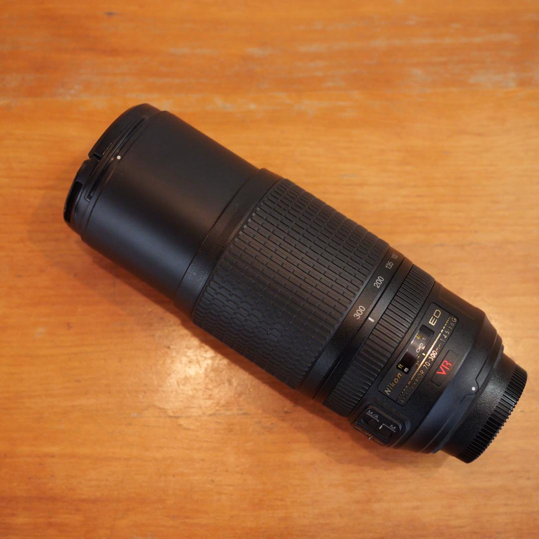 Nikon 70-300mm f/4.5-5.6 レンズ