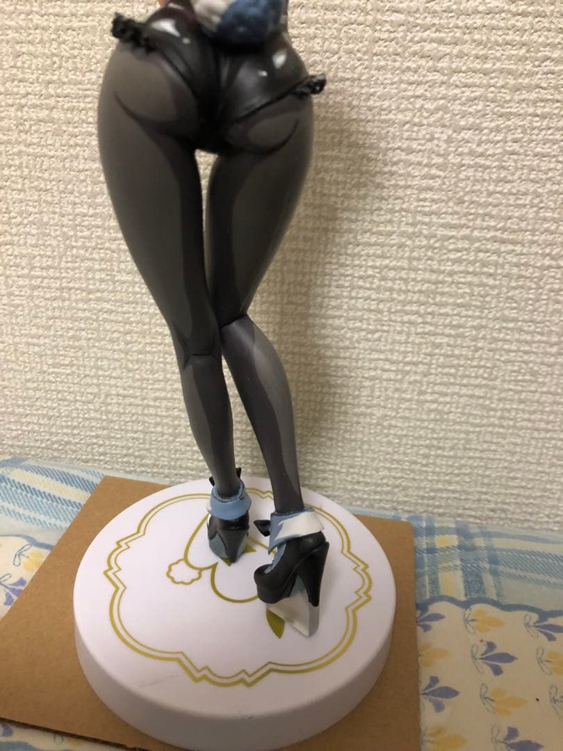 OneMall provides Mercari products: 初音ミク Bi Cute Bunnies