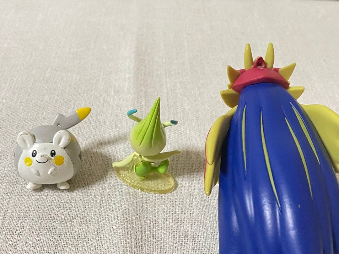 ポケモン モンコレ アルセウス リザードン ピカチュウ レジギガス シードラ