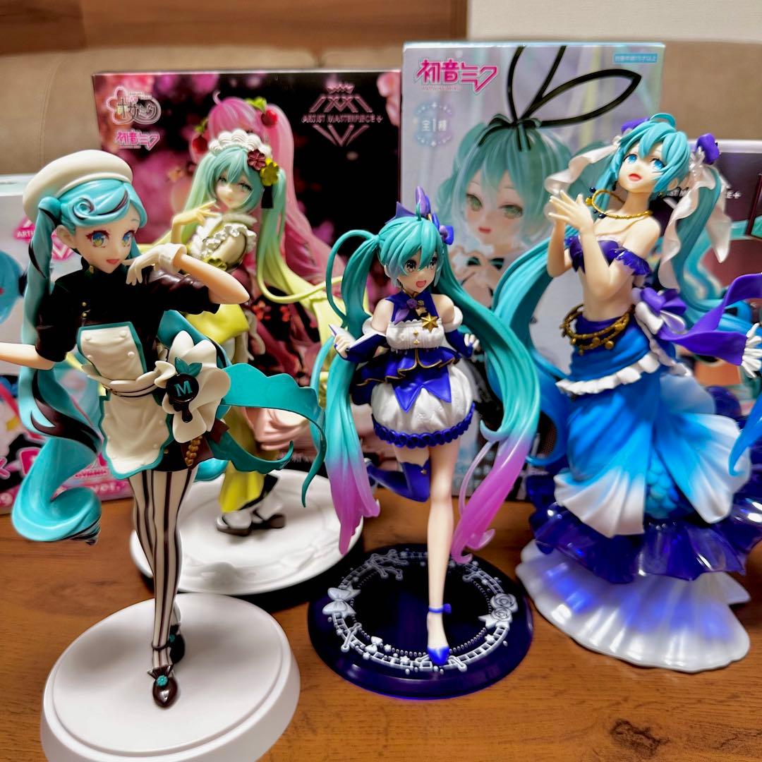 初音ミク フィギュア17体 まとめ売り - メルカリ