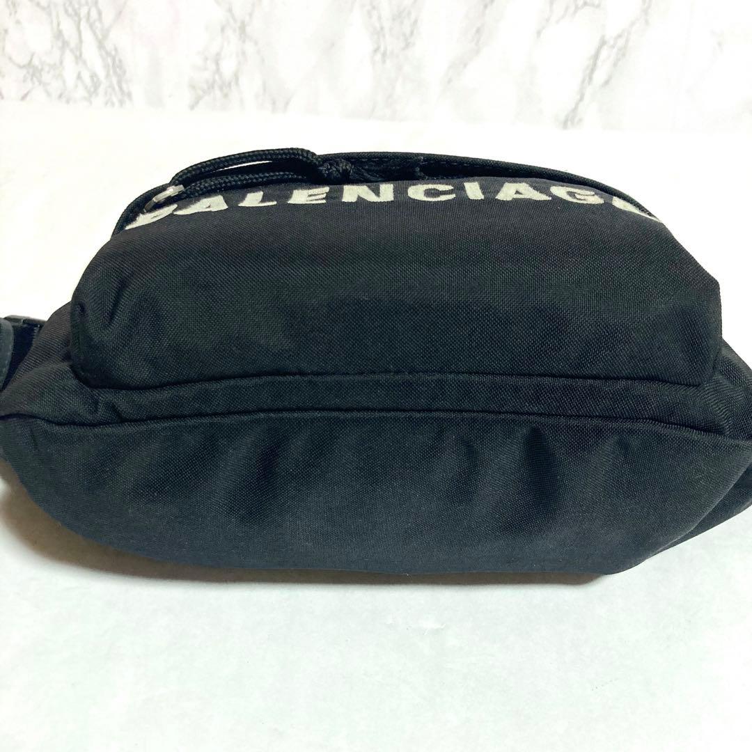 ✨超美品✨BALENCIAGA ウィール ボディバッグ ナイロン デカロゴ 黒