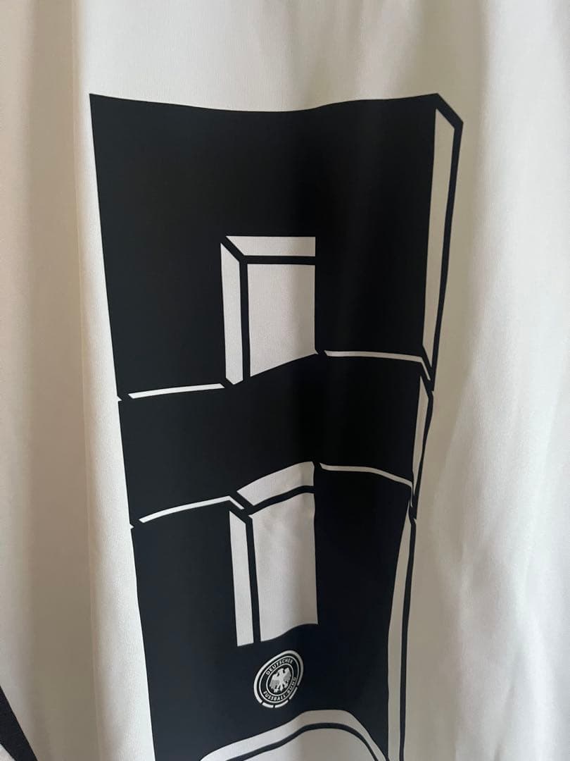 ドイツ代表 2024 正規品 ♯8 クロース ￼ ホームユニフォーム XL