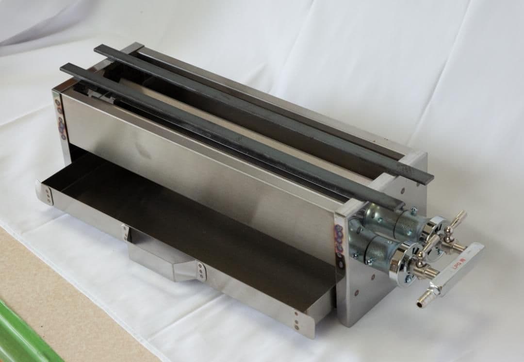 3日以内に発送します ☆ 焼き鳥台☆海鮮魚介☆牡蠣小屋☆掃除よりも