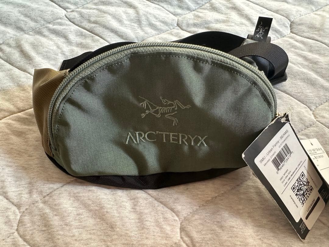 新品ARC'TERYX x BEAMS URBAN FANNY アーバンファニー - メルカリ