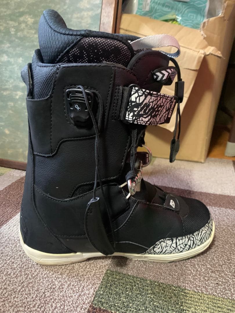 スノーボードブーツ DEELUXE ディーラックス 25.5cm 収納バッグ付き