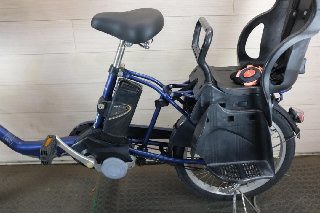 パナソニック ギュット　　20インチ　3段　8.9Ah（5点灯）充電器あり